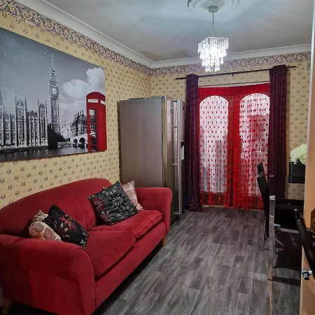 Homestay Females Only Lucan
