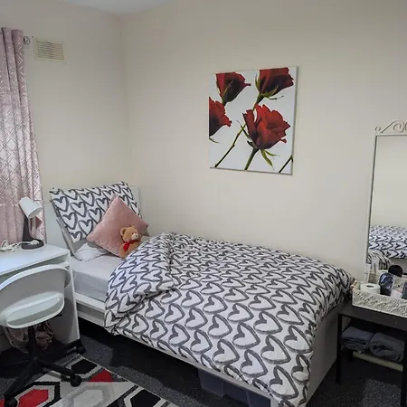 Homestay Females Only Lucan